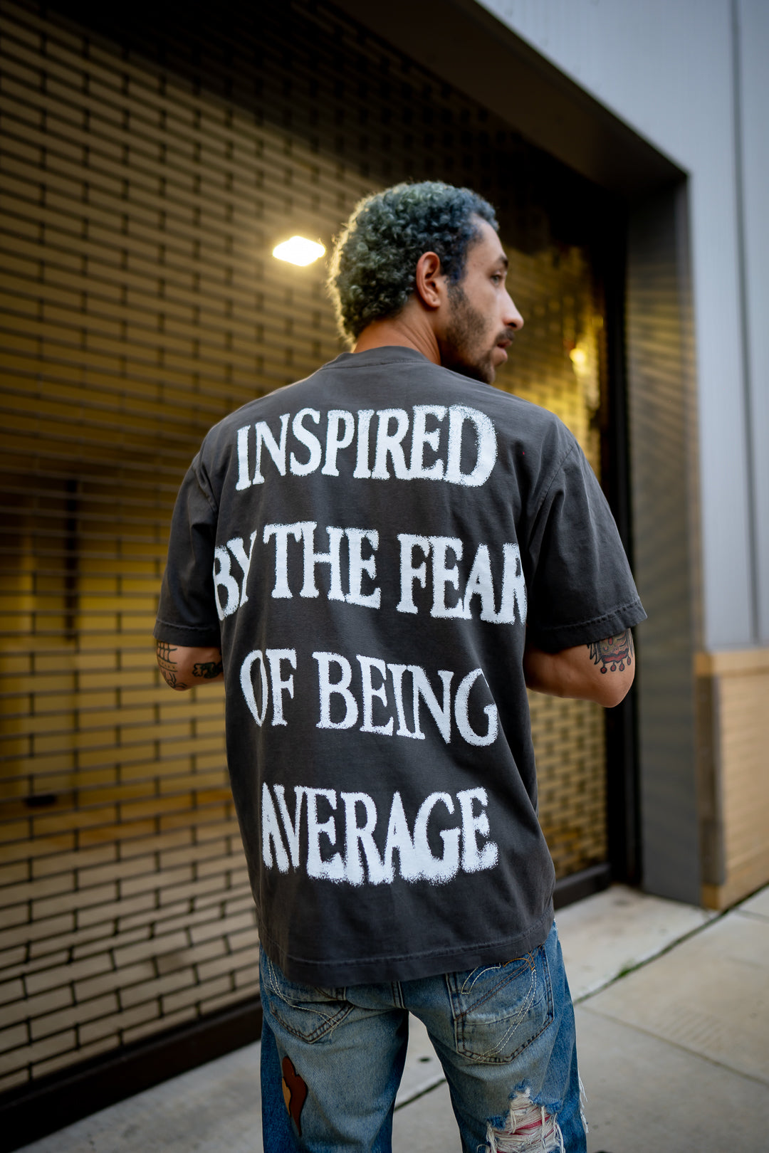 PREVAL GRY [ABOVE AVERAGE] TEE